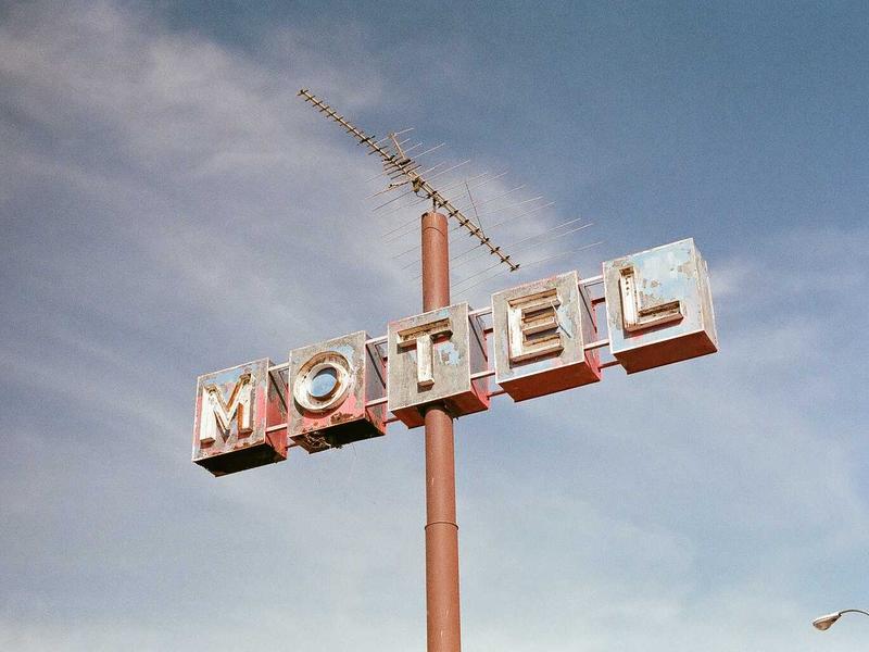 存在主义危机<br>lyf7gd.cn 恶心与呕吐